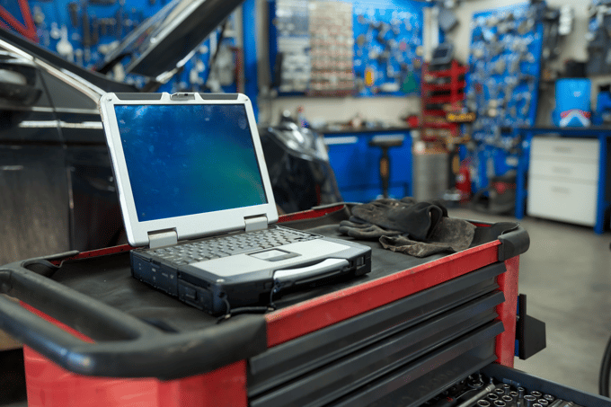 Un PC portable durci pour fiabiliser les opérations terrain et réduire les arrêts coûteux
